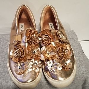 Steve Madden embellished sneaker